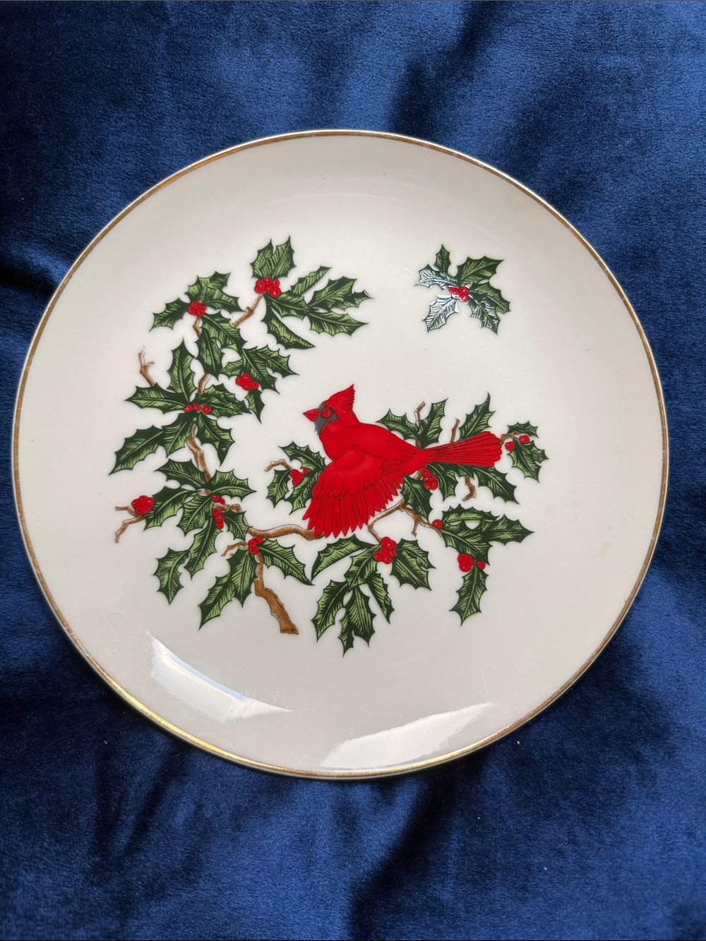 Vintage Lefton Christmas Cardinal Plate Holly, Gold Trim 8"